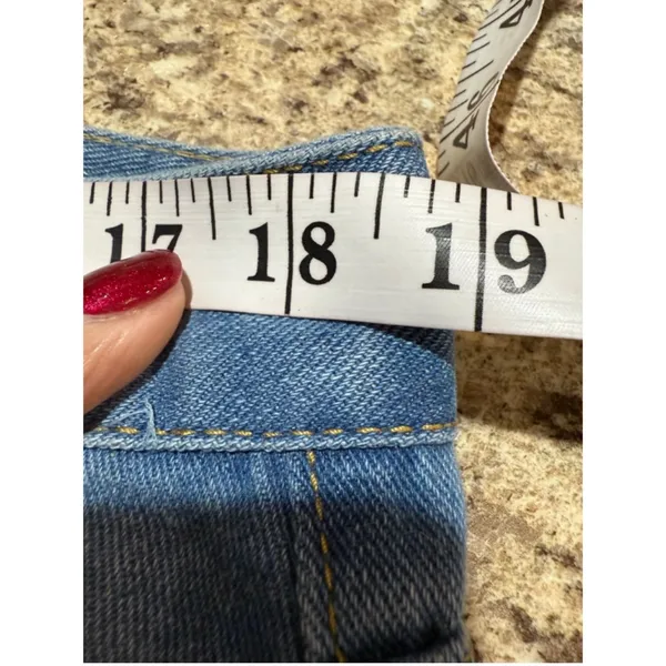 Stylish Blue Women's Straight Leg Jeans - Image 6