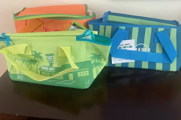 Trader Joe's Mini Insulated Tote - Lime Green & Teal - Image 8