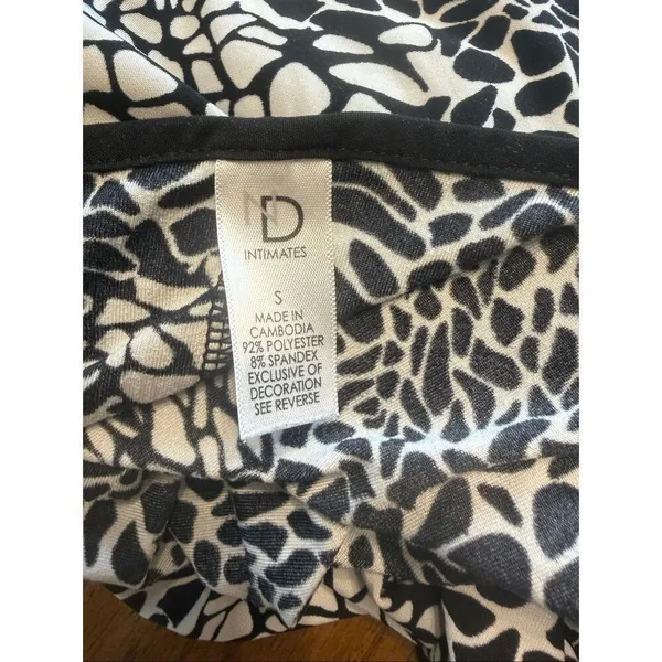 New Direction ND Intimates Night Gown White Black Floral Size Small - Image 3