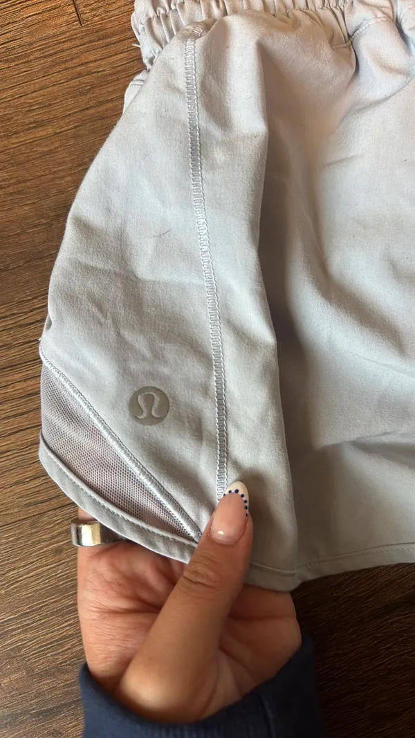 Blue Linen Lululemon Shorts Hotty Hot 2.5" - Image 6