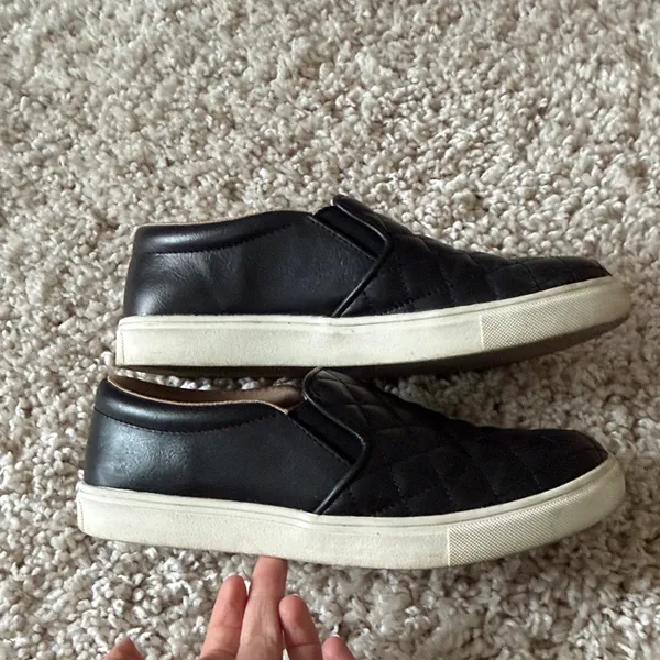 a new day Black Quilted Slip-On Loafers - Image 3