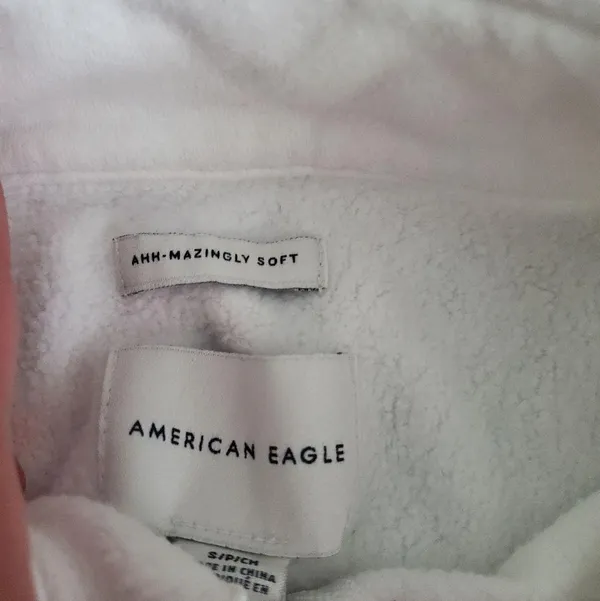 American Eagle Ann-mazingly soft cropped 1/4 zip in white size small wom… - Image 4