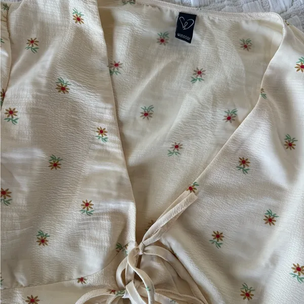 Windsor Sunny Days Floral Crop Top - Image 4
