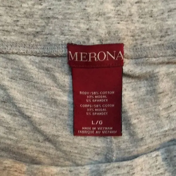 🌻3/20 Merona Capri Sweatpants. Size Large. - Image 2