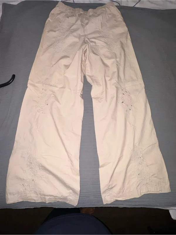 Zara Cream Wide-Leg Embroidered Jeans - Image 2
