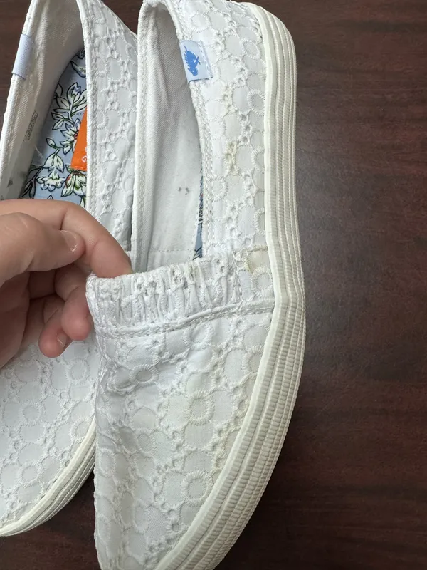 Rocket Dog White Slip On Shoes Size 9 - Image 2