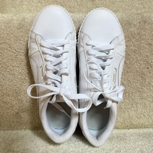 PUMA Women's Carina Low Top Athletic Trainers Sneaker‎ White Size 8.5” - Image 2
