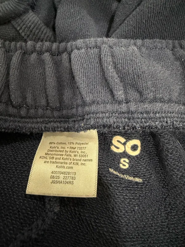 Old Navy Sweat Shorts - Image 3