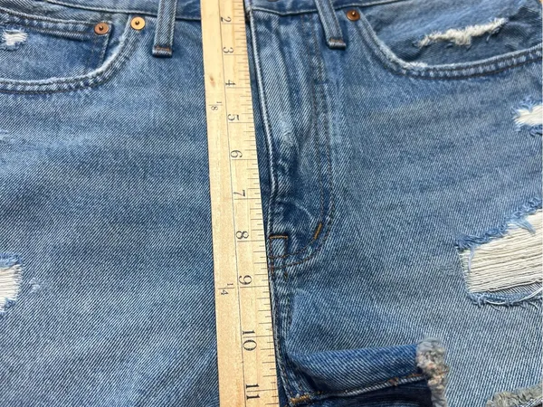 Madewell Relaxed Distressed Denim Shorts Size 27 - Image 12