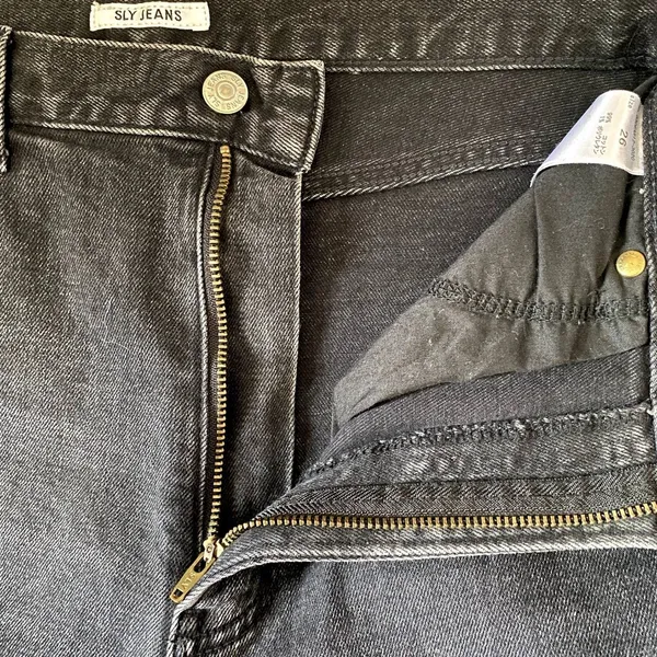 Sly Kick‎ Flare Leg Jeans Black Wash Denim Split Hem High Rise Size 26 Waist - Image 5