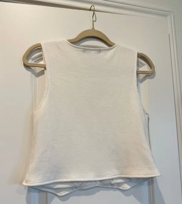 Boutique White Button - Image 4