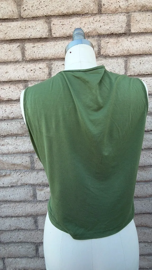 ✨ Olive Green Crossover Wrap Tank Top | Size L - Image 4