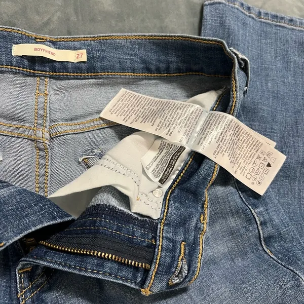 Levi Boyfriend Jeans, Size: 27x27 - Image 5