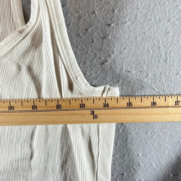 766 | NWOT Aerie Ribbed Embroidered Clover Racerback Tank Top White Womens Large - Image 3