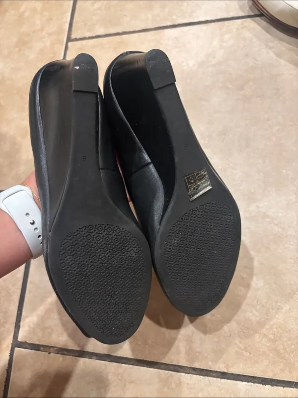 Tory Burch Black & Gold Sally Peep Toe Leather Wedges - Image 6
