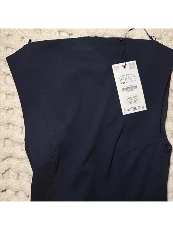 Zara Women's Navy and Black Dress - Image 2