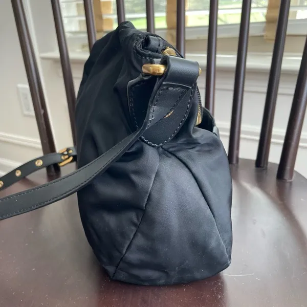 Marc Jacobs Preppy Nylon Messenger Bag Black Gold $200 - Image 10