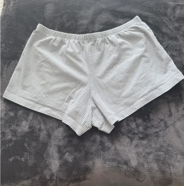Brandy Melville Shorts - Image 4