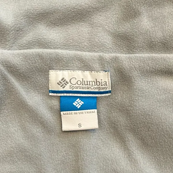 Columbia Light Grey Quilted Vest with Fleece Collar - Image 6