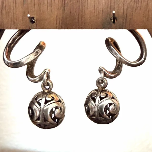 Vintage Sterling Silver Balinese Filigree Sphere Dangle Earrings - Image 5
