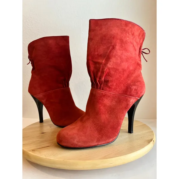Red Soft Suede Slouchy Heeled Boots Mid Calf Bow Tie Pull On Size 9.5 Rampage - Image 8