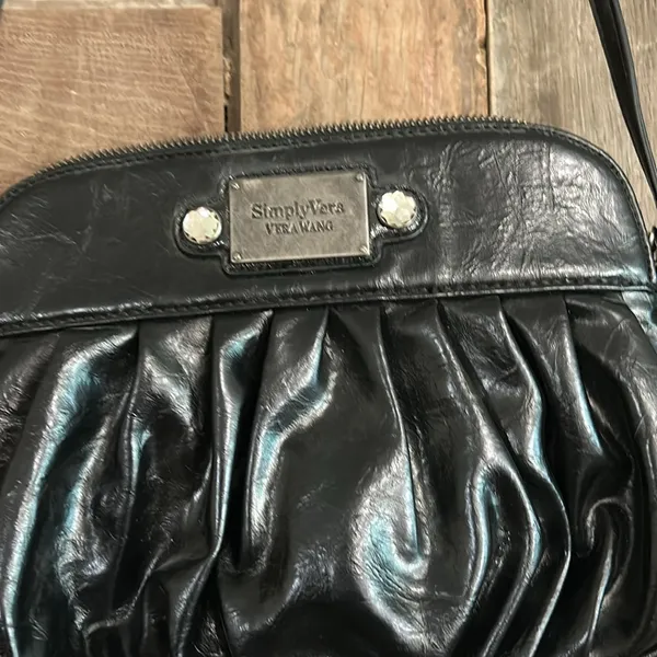 Simply Vera Wang Purse Black Vegan Leather Crossbody‎ Bag NEW Elegant Cute - Image 2