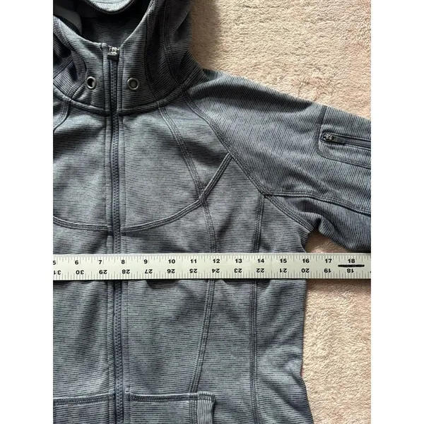 Athleta Women's Gray Full Zip Hooded Sweatshirt‎ Size Small - Image 10