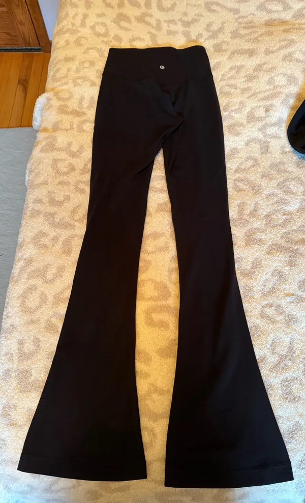 Lululemon Mini Flare Pants - Image 4
