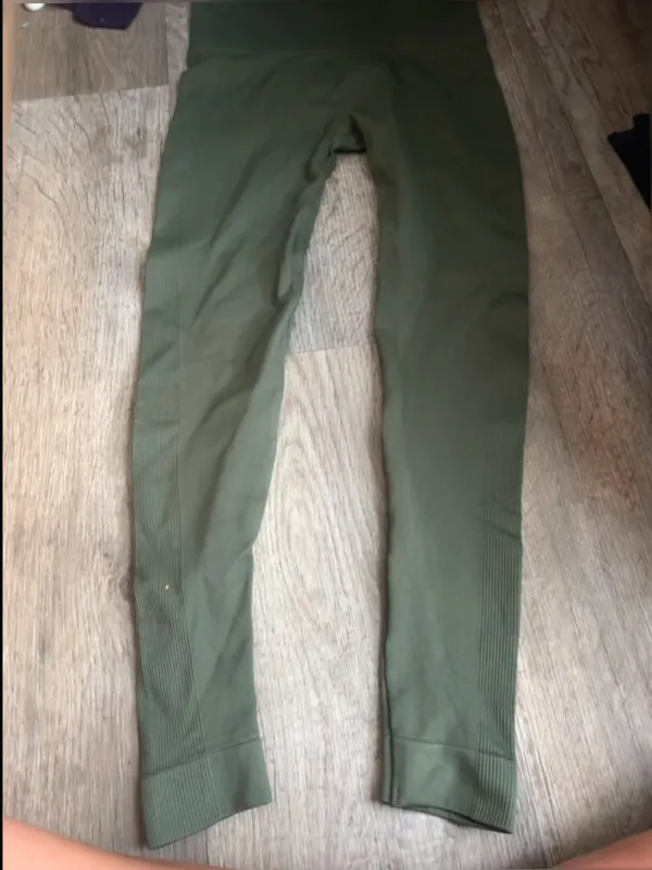 Set active green leggings size small - Image 4