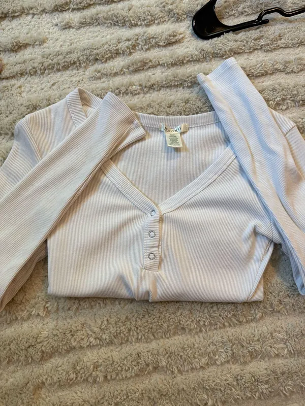 White Bozzolo Long Sleeve Crop Top - Image 4