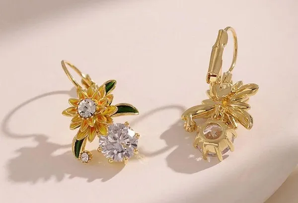 Crystal Daisy Flower Dangle Drop Earrings for Women,Elegant Flower Earrings - Image 2