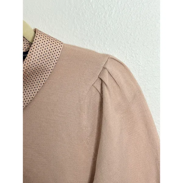 Adrianna Papell Knit Top Sz M Pink Polka Dot Peter Pan Collar Puff Sleeve Blouse - Image 3