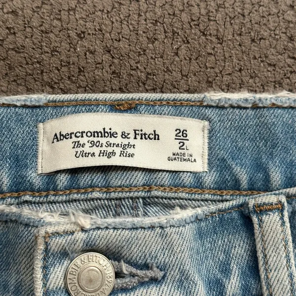Abercrombie & Fitch Ultra High Rise 90s Straight Jean - Image 3