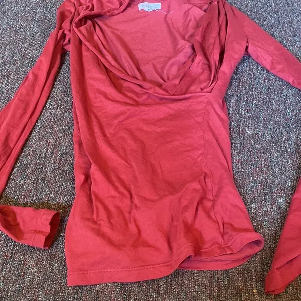 Velvet by Graham and Spencer small‎ red blouse - Image 2