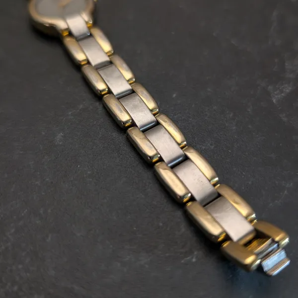 Ladies Citizen Watch Two Tone 5920-S76248 Needs New Battery - Image 5