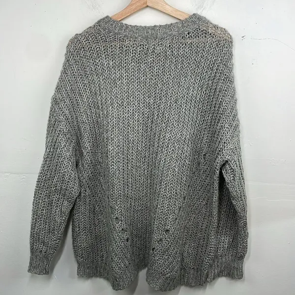 American Eagle Open knit crew neck pulloverer sweaterter gray Medium oversized - Image 8