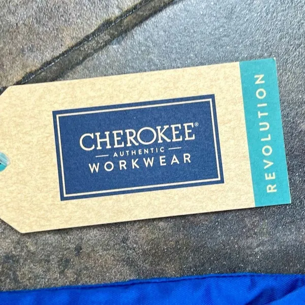 New! NWT Cherokee Workwear Modern Classic Pull-on Cargo Scrubs Medium - Image 5