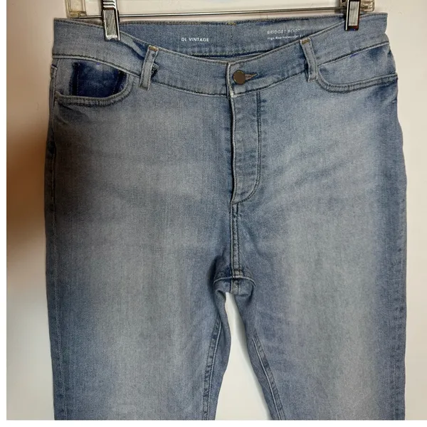 DL1961 Bridget Boot High Rise Instasculpt Bootcut Jeans Light Wash Denim Size 31 - Image 5