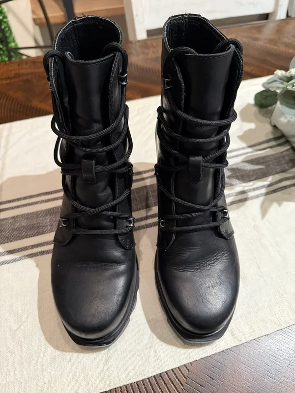 Joan Of Arctic Iii Wedge Waterproof Lace-Up Boot - Image 3