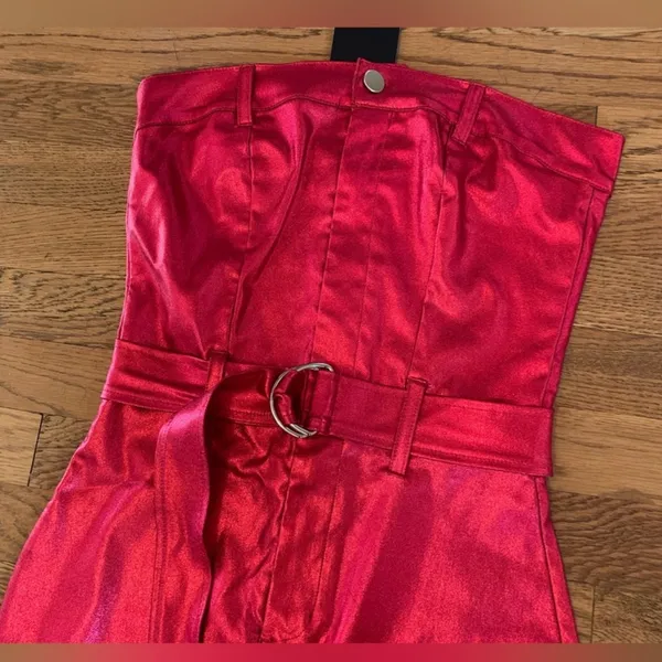 Metallic red strapless midi dress featuring a matching belt and a front slit - Image 7