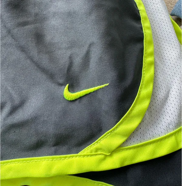 Nike Dri-Fit Women’s Shorts Athletic Medium Grey - Image 3