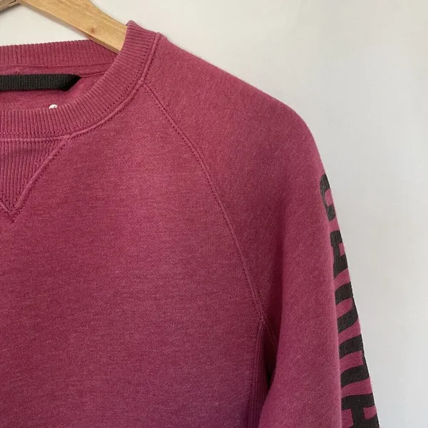 Carhartt relaxed fit women's size‎ S pink crewneck sweater casual warm magenta - Image 2