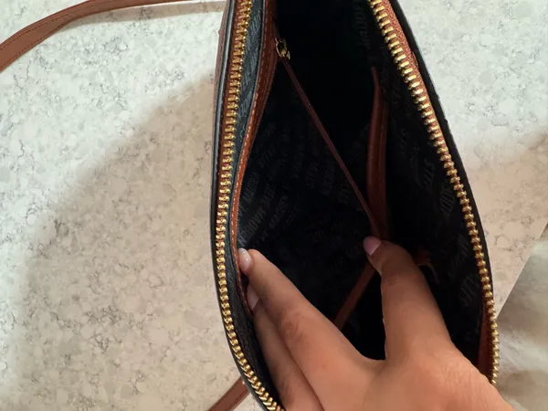 Steve Madden Crossbody Purse - Image 4