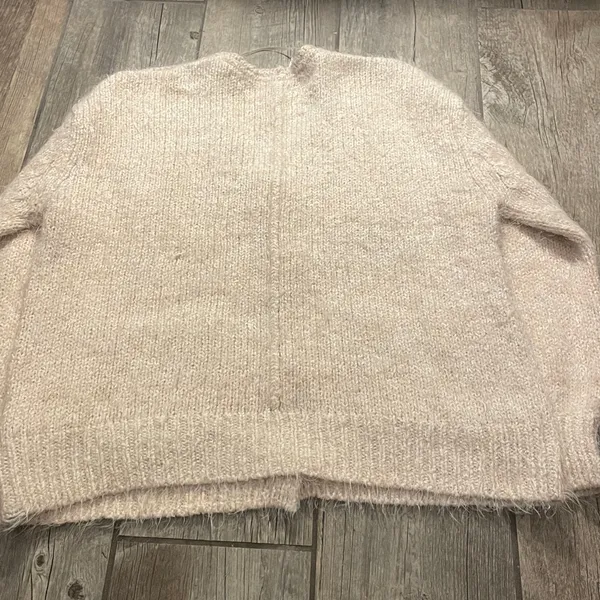 Free People Women's oversized Cream Sweater - Image 6