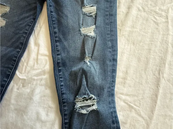 Abercrombie & Fitch Simone High Rise Super Skinny Distressed Jean - Image 5