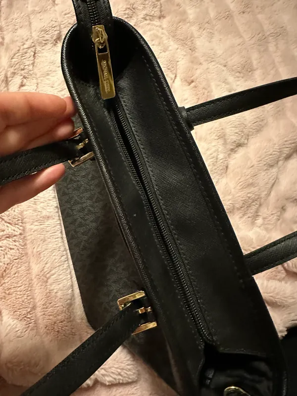 Michael Kors Handbag - Image 6