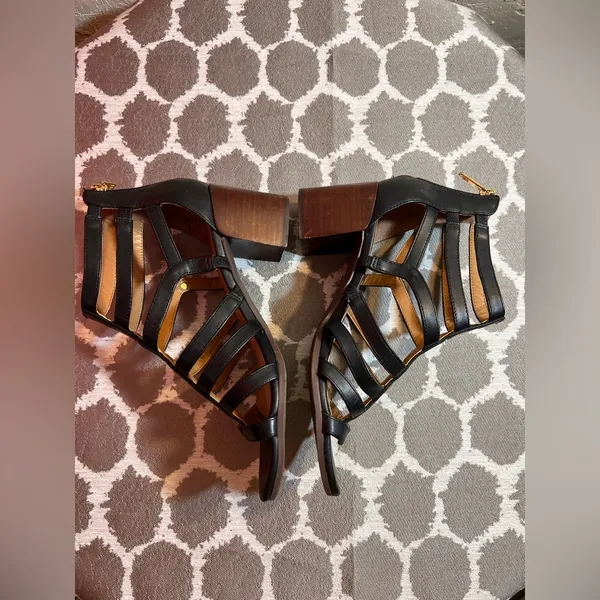 Tommy Hilfiger Black and Brown Heeled Sandals - Image 6