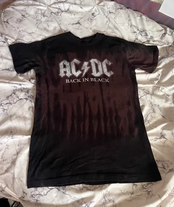 AC/DC Back in Black tee Size XS - Image 2