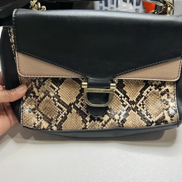 Nine West Women’s Black beige snakeskin, faux leather handbag with Chain strap - Image 2