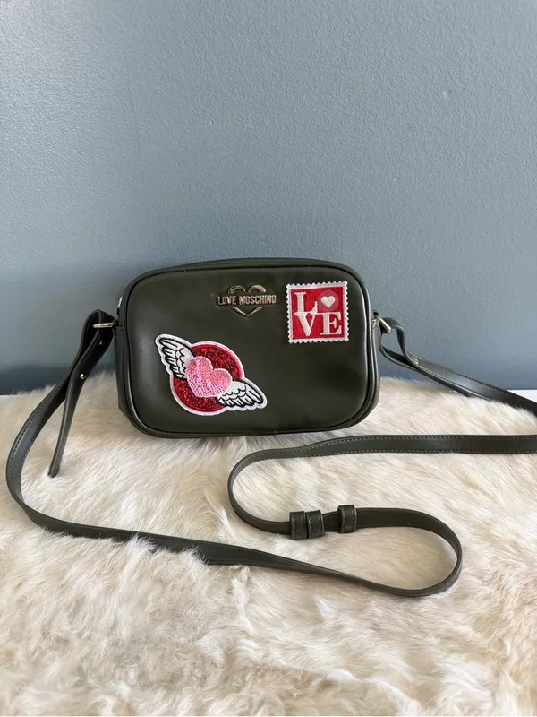 Love Moschino Camera Style Convertible Crossbody Belt Bag - Image 2